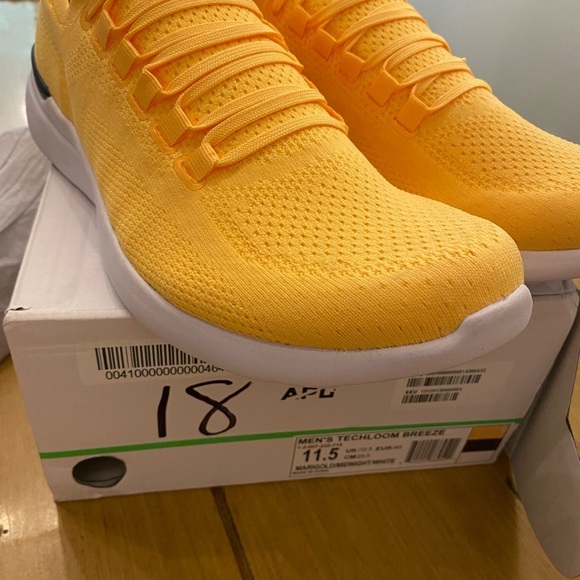 APL Men’s Yellow Techloom Breeze Athletic Sneakers Marigold Lightweight NEW 11.5 - Picture 11 of 16